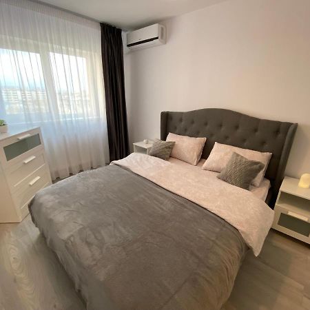شقة Zian Flat بوخارست المظهر الخارجي الصورة